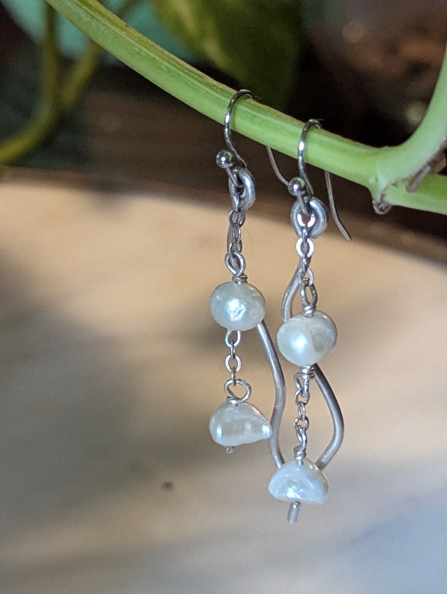 Jellyfish dangles