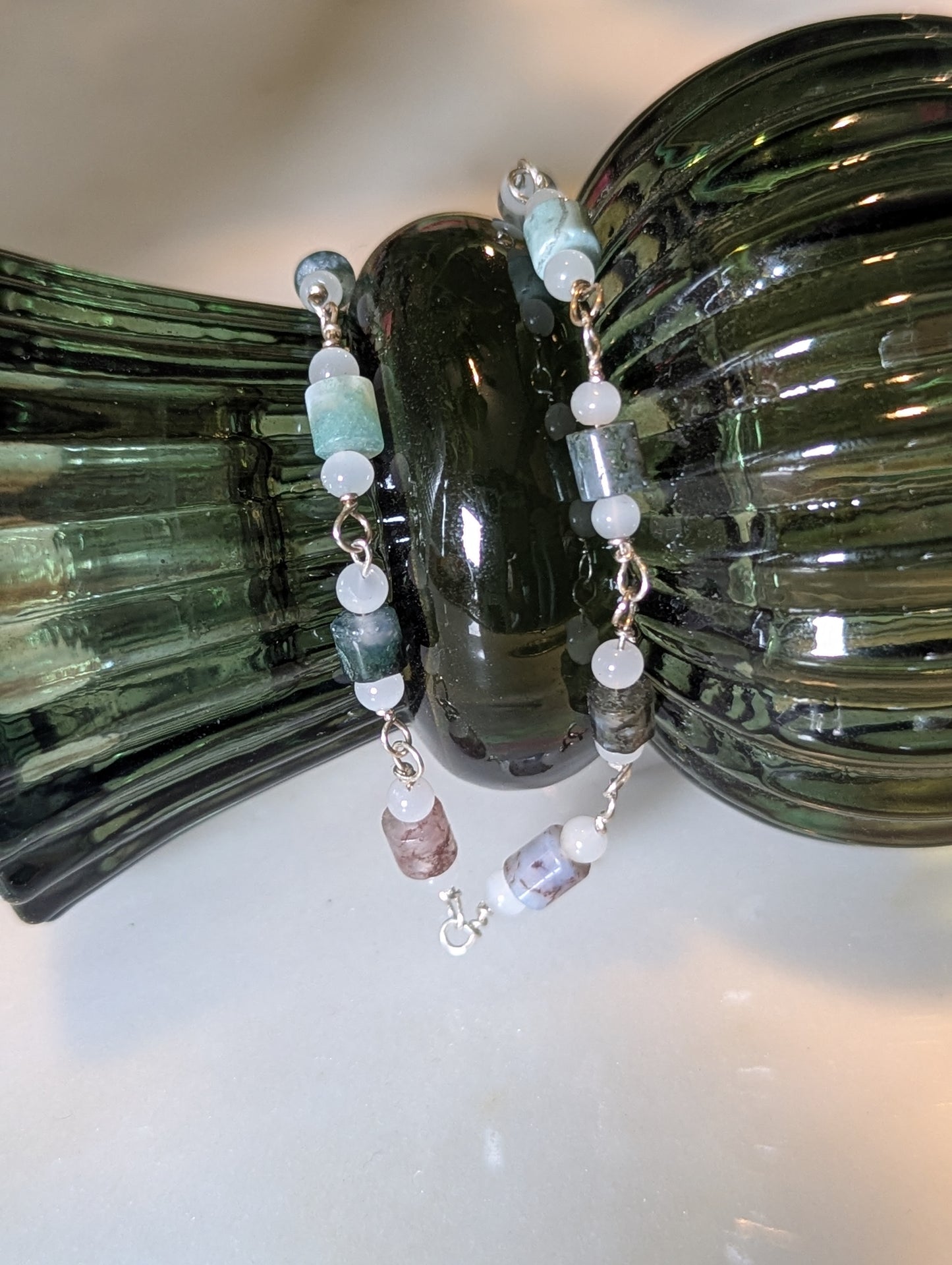 Grounded bracelet
